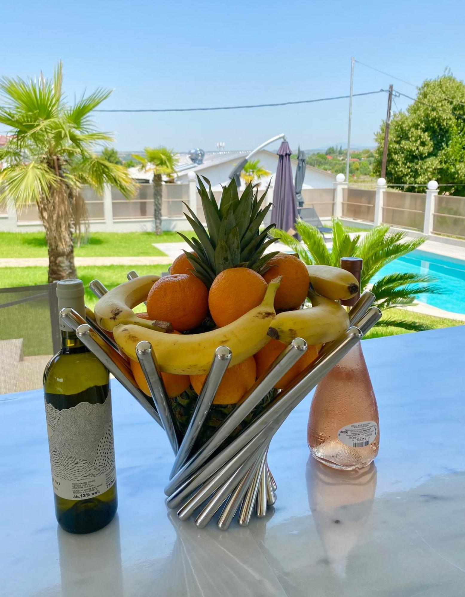 Villa Liana , Private Villa With Pool And Garden Vergia エクステリア 写真